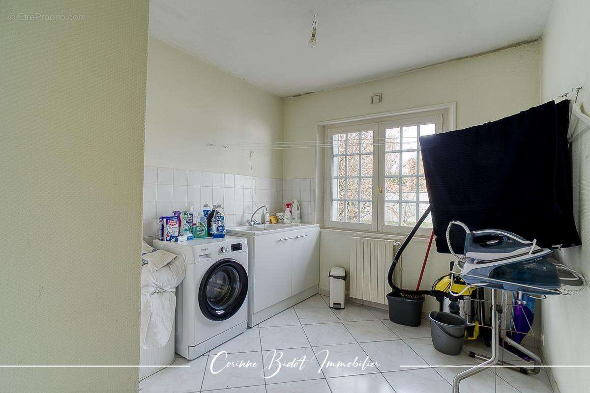 Maison à SAINT-PIERRE-DE-CHANDIEU