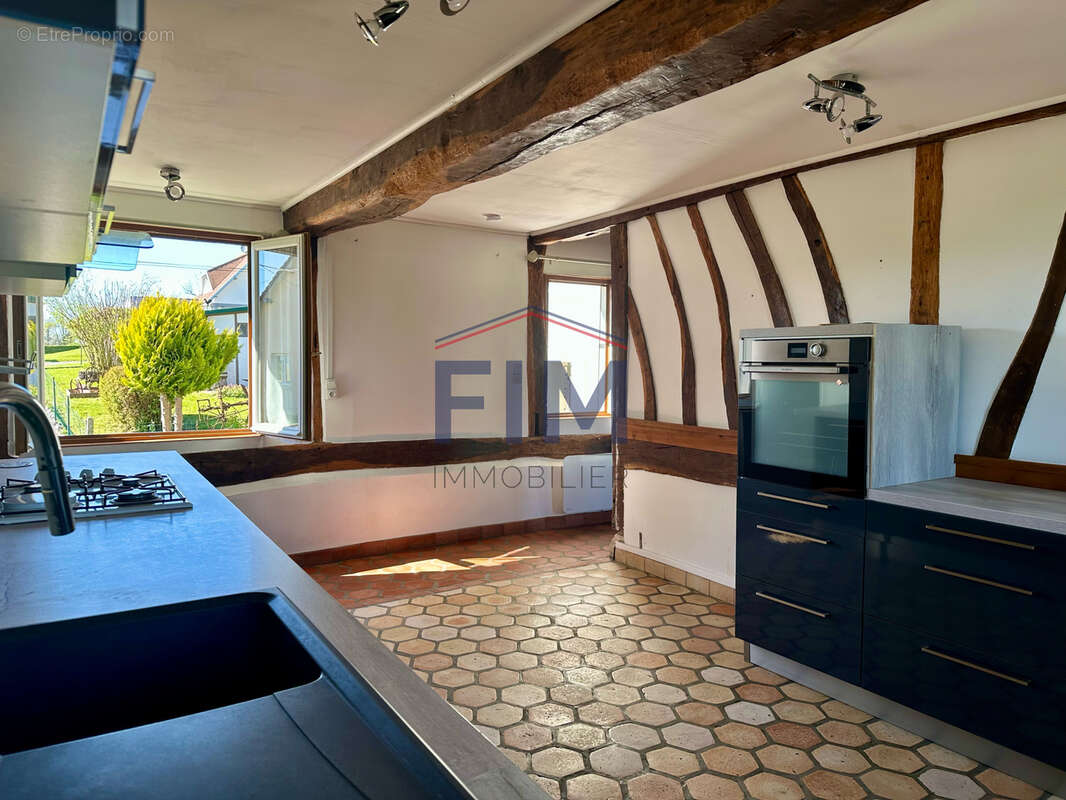 Maison à OSMOY-SAINT-VALERY