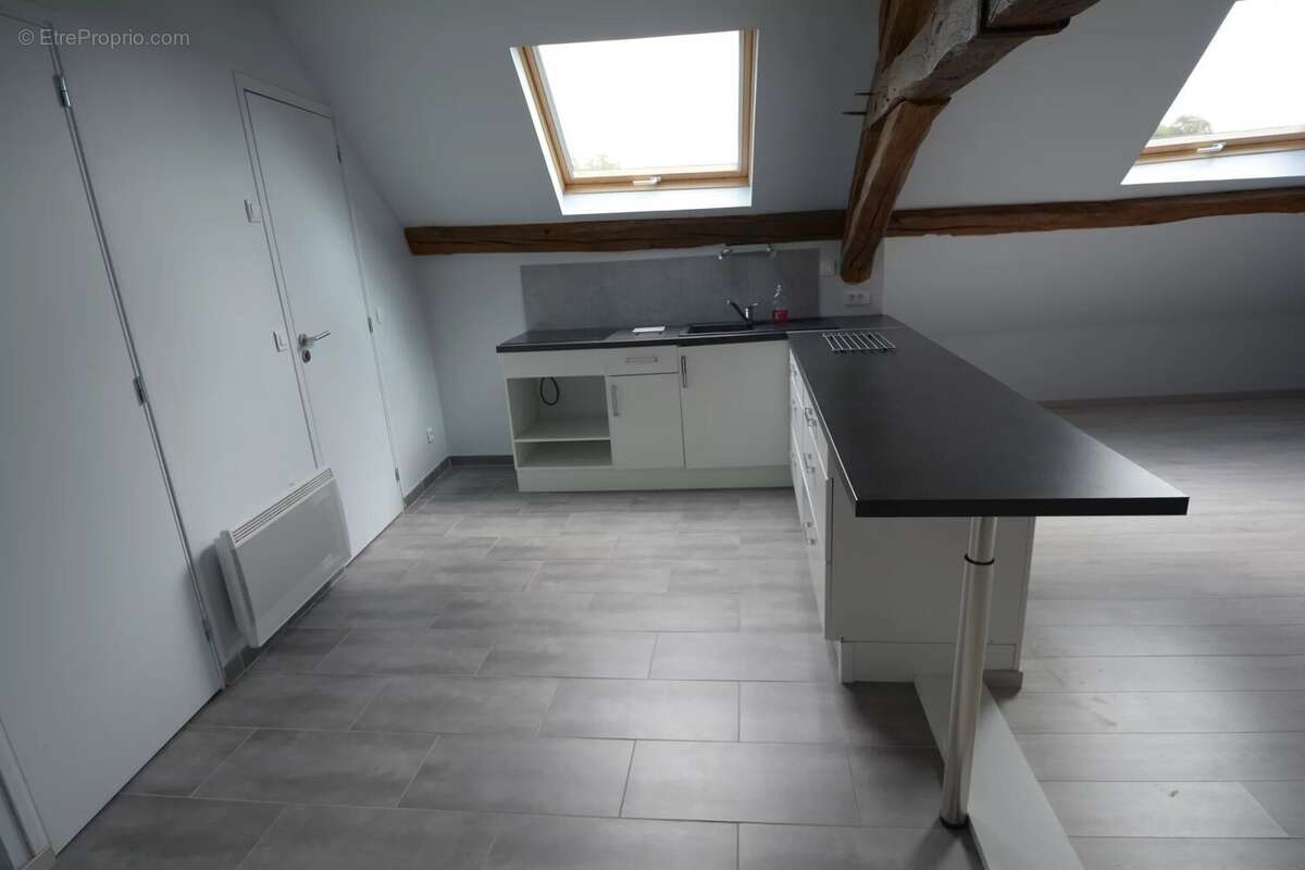 Appartement à BREUILLET