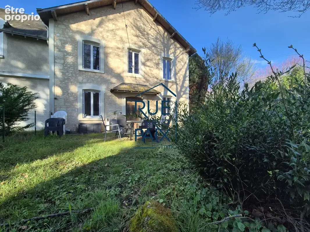 Maison 8 pièces 196 m² à vendre à Loudun (86200) - photo 1