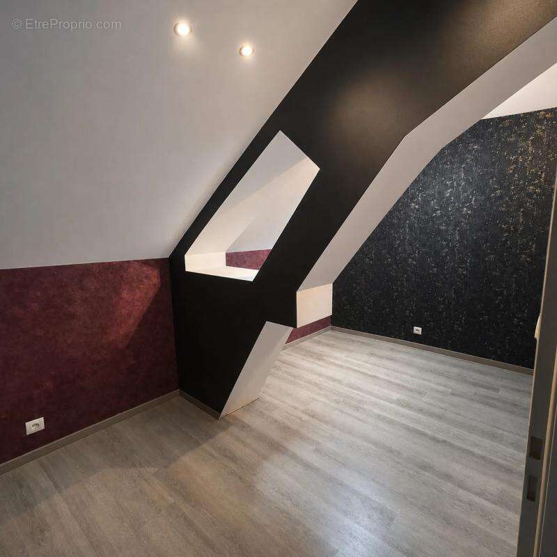 Maison de 5 pièces de 123 m² à Durdat-Larequille - photo 8