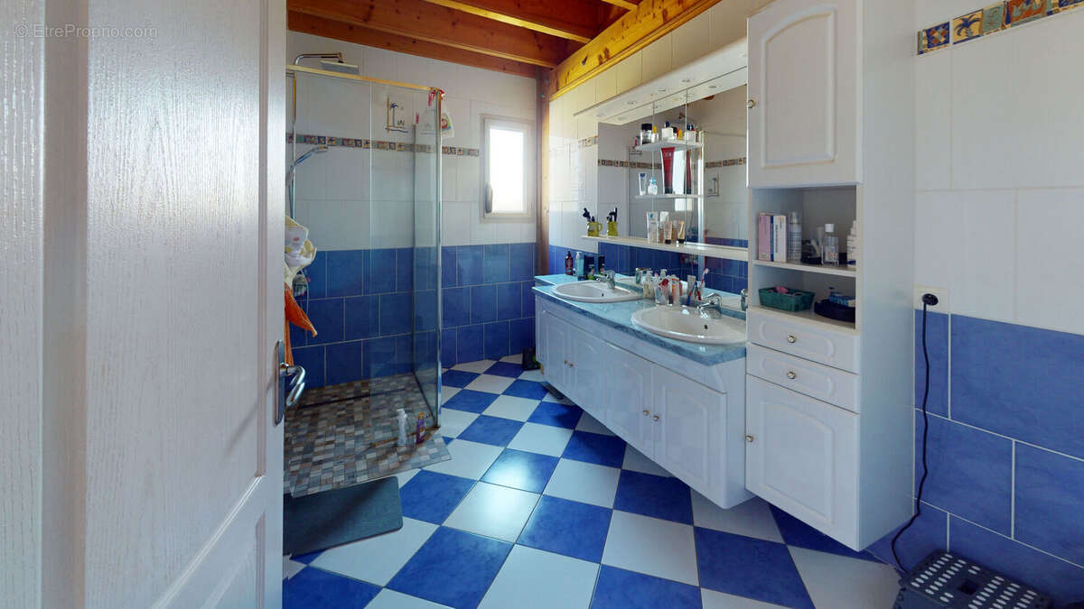 Maison à LONGUE-JUMELLES