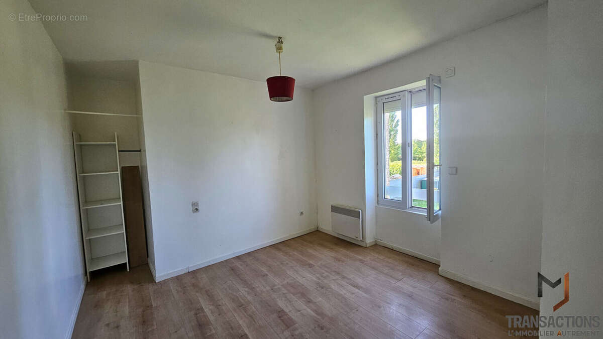Maison à FROSSAY