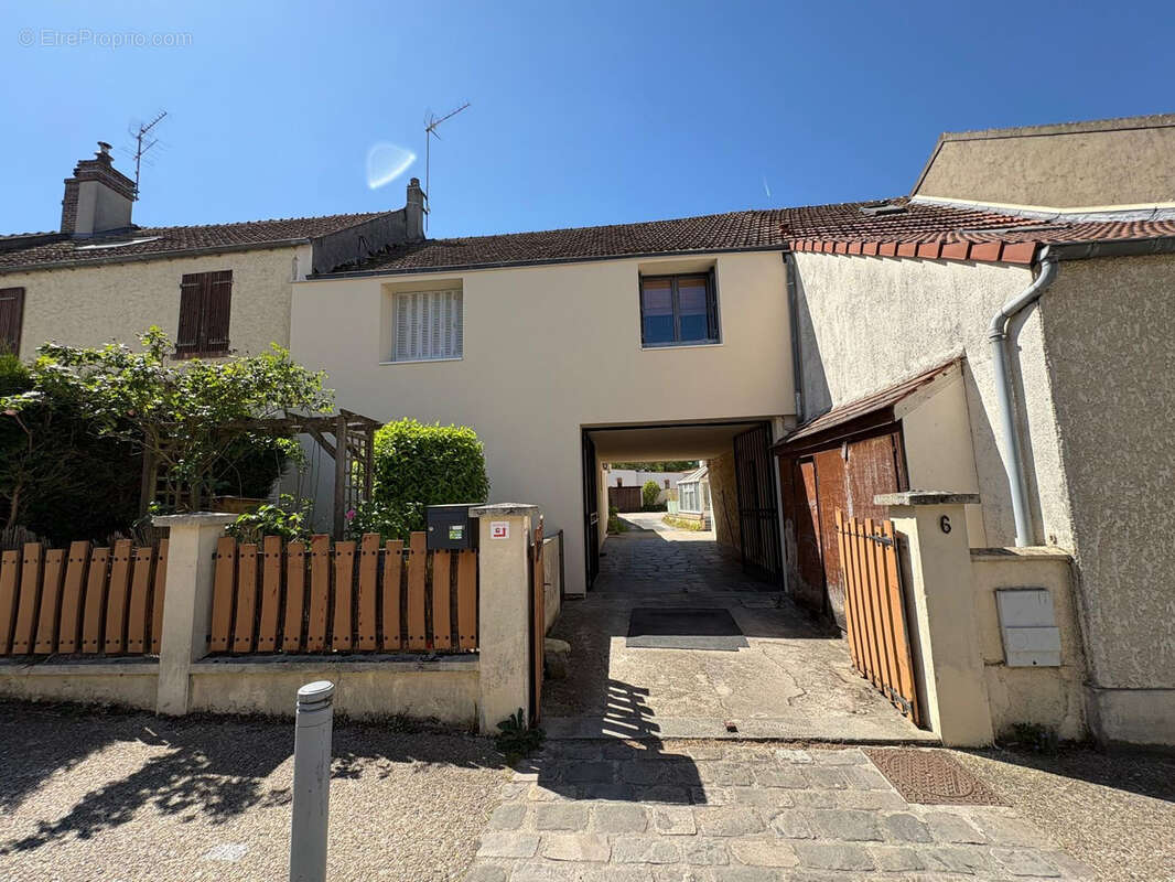Appartement à EGLY