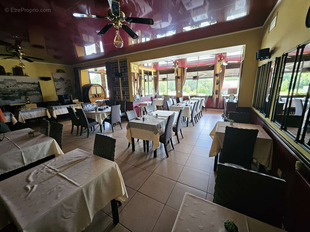 À VENDRE   Hôtel-Restaurant de charme au bord de l'Oise   Secteur Chantilly / Gouvieux (Oise) - photo 3