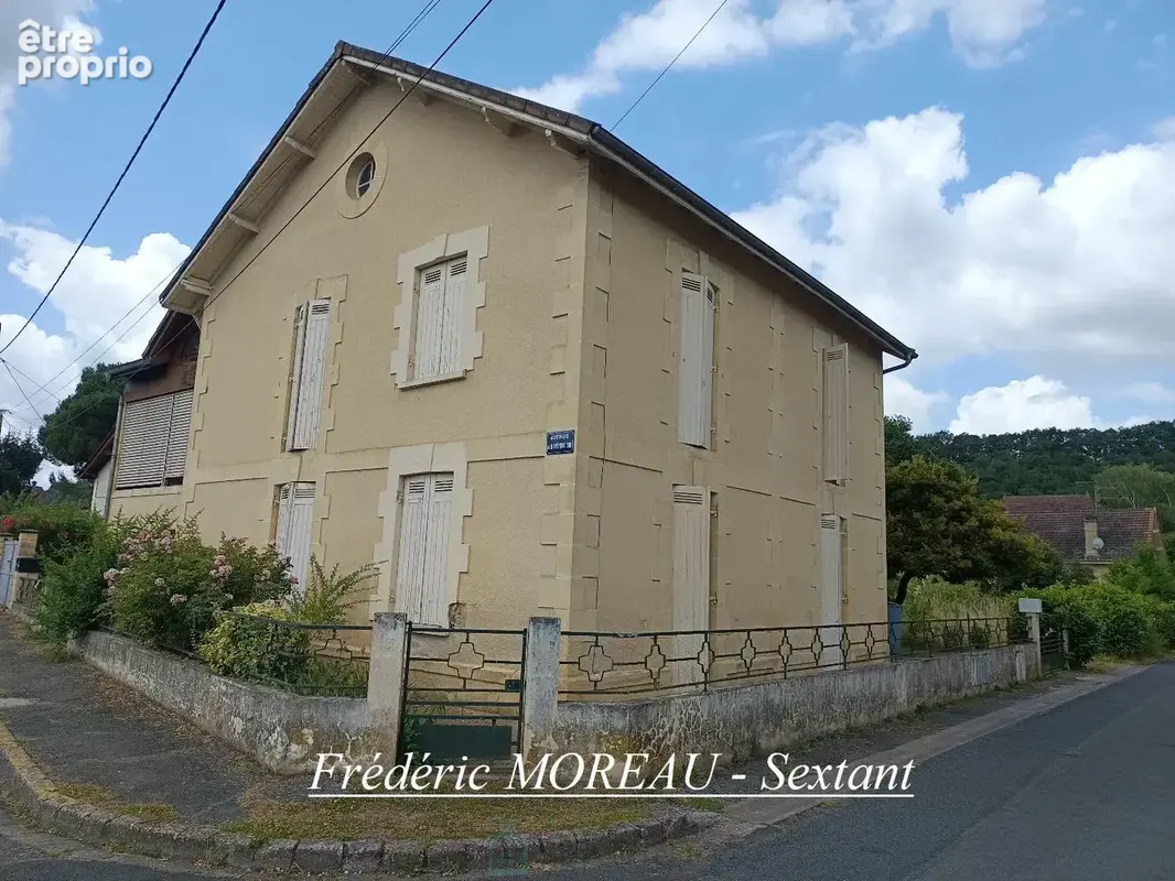 Trés bel ensemble immobilier en centre ville de LALINDE - photo 2