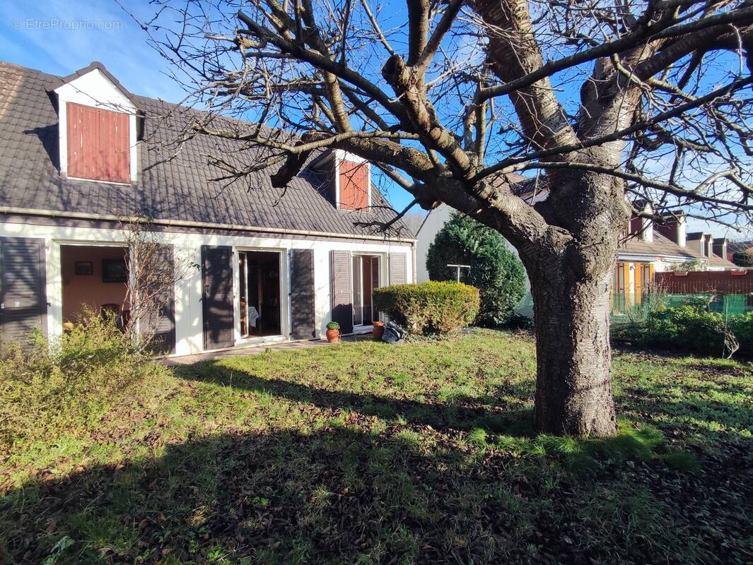 Maison à VILLETANEUSE