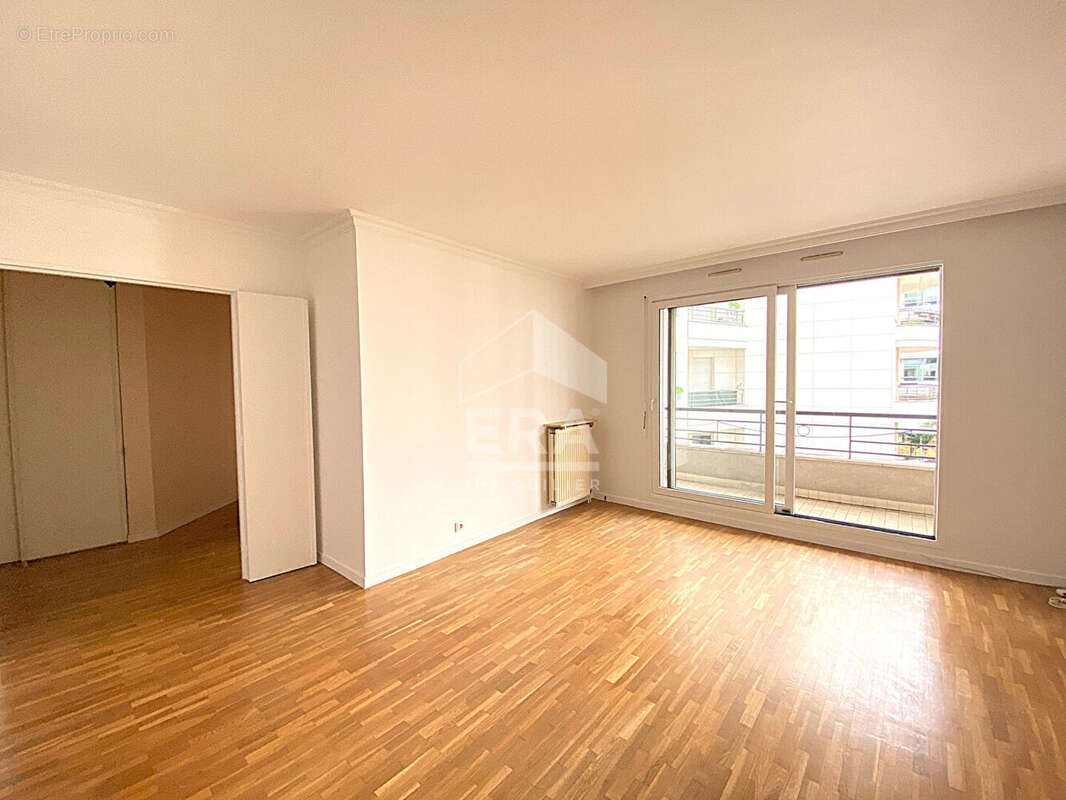 Appartement à LEVALLOIS-PERRET