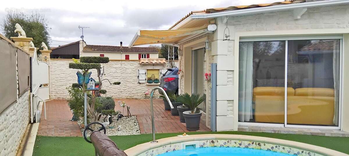 Maison à SAINT-SULPICE-DE-ROYAN