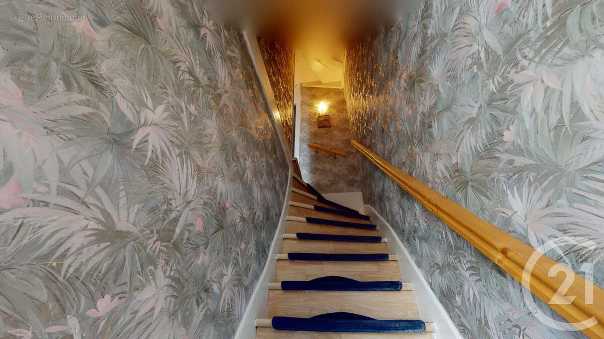 Maison à SAINT-QUENTIN