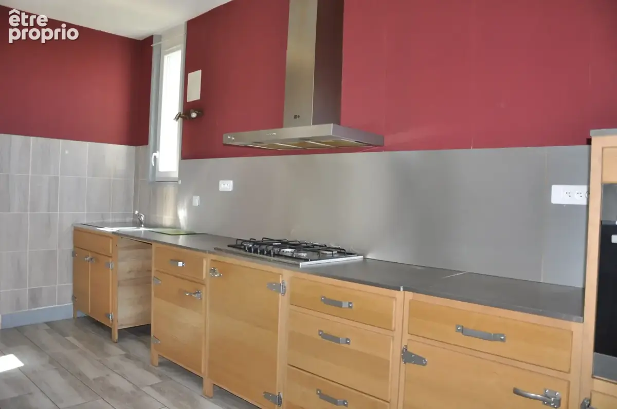 Belle maison des années 30, proche des commodités, terrain de 2120 m2 - photo 2