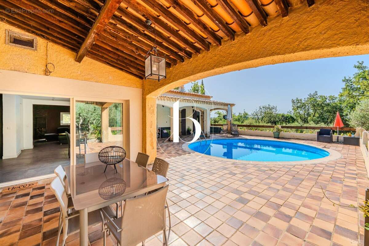 Maison 130 m² à Saint-Michel-D'euzet  - photo 6