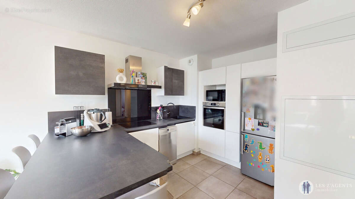 Appartement à SAINT-MARTIN-D'HERES