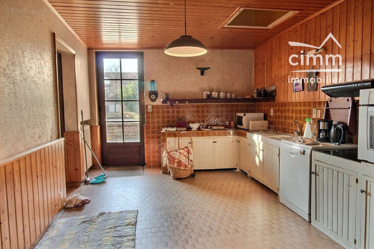 Maison à BEAUREPAIRE