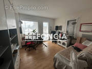 Appartement à LEVES