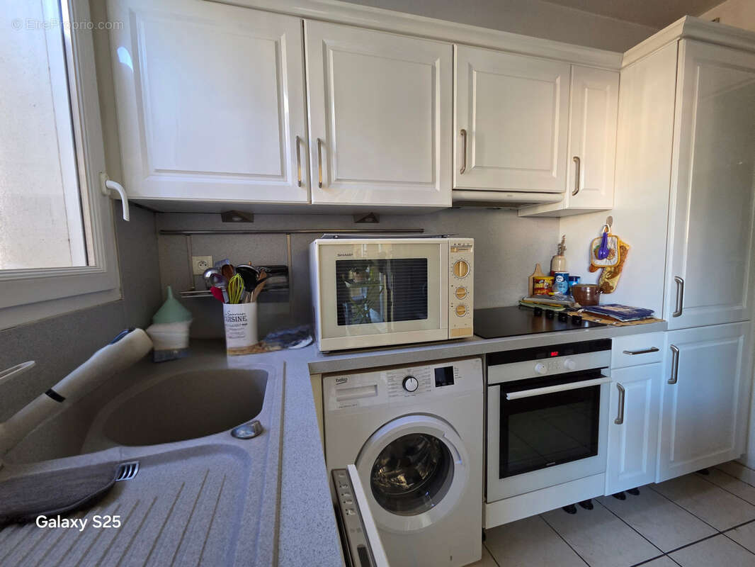 Appartement à SOLLIES-PONT