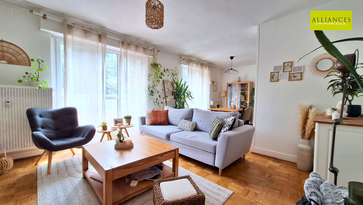 Appartement 3 pièces de 76 m2 Lumineux, chaleureux et idéalement situé ! - photo 3