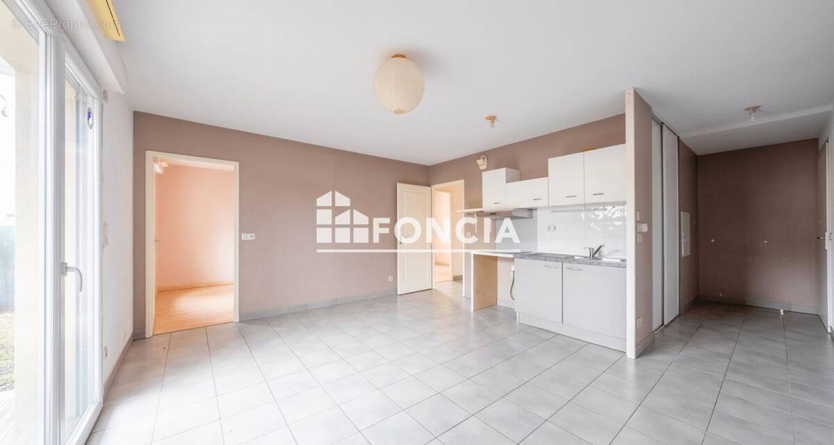 Appartement à FARGUES-SAINT-HILAIRE