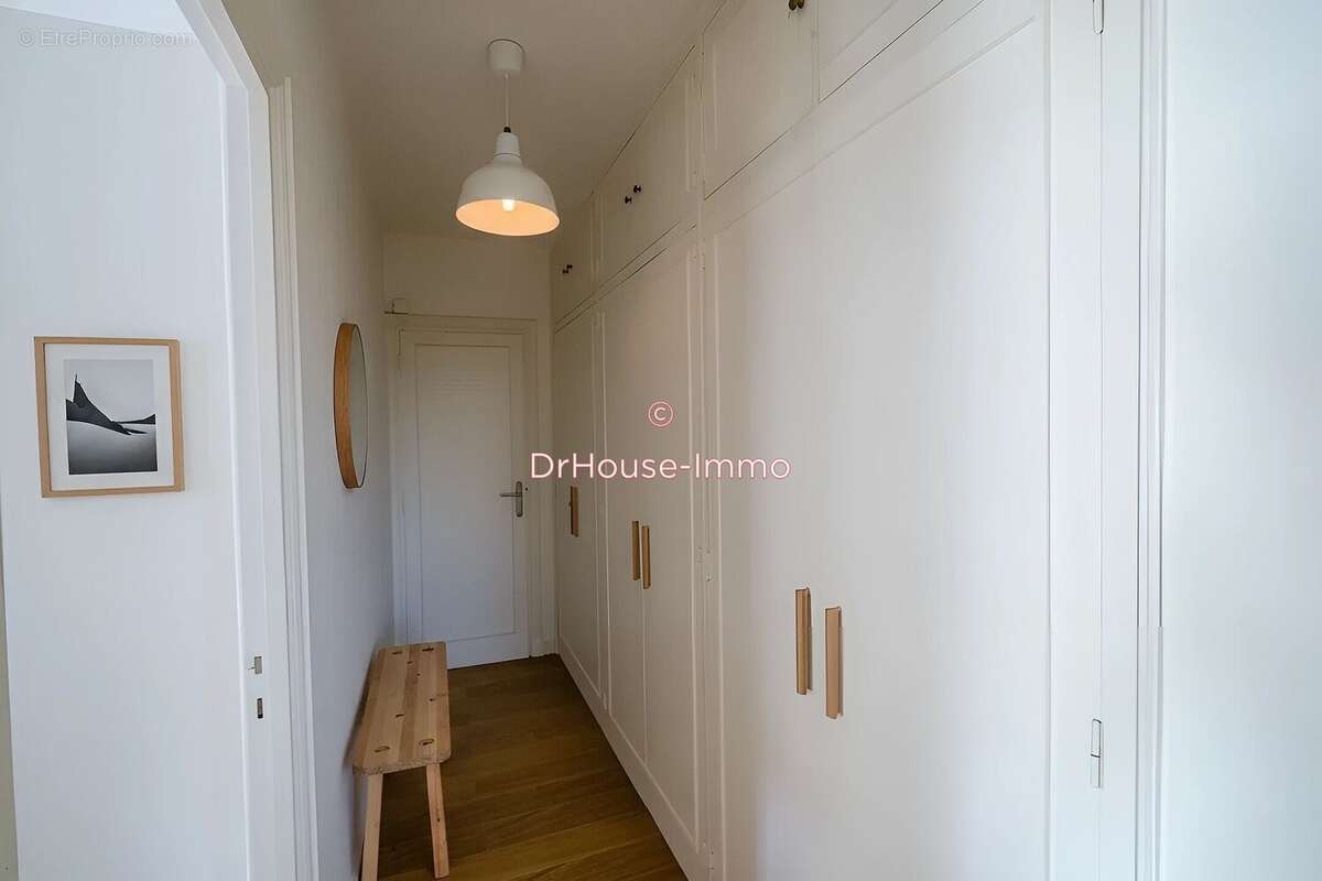 Appartement 121 m² à Noisy-Le-Roi  - photo 4