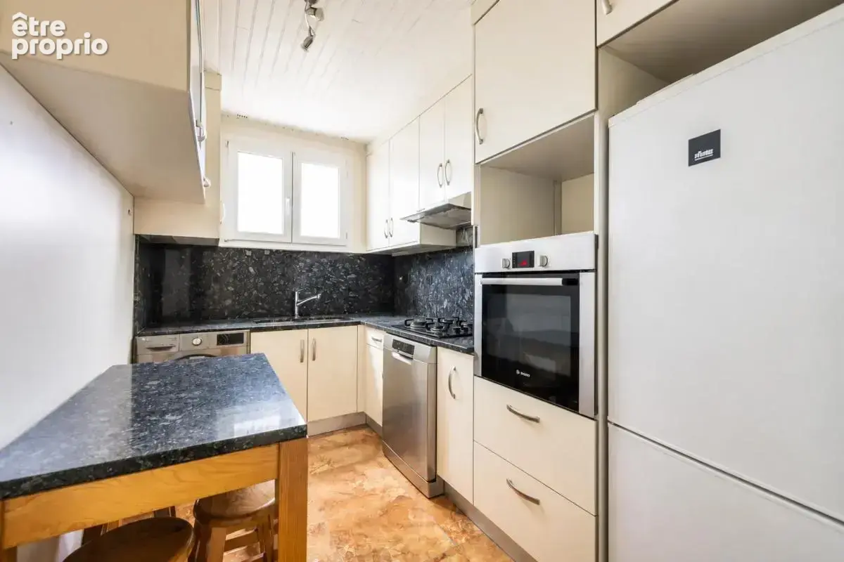 Appartement de 4 pièces de 64 m² situé à Versailles - photo 4