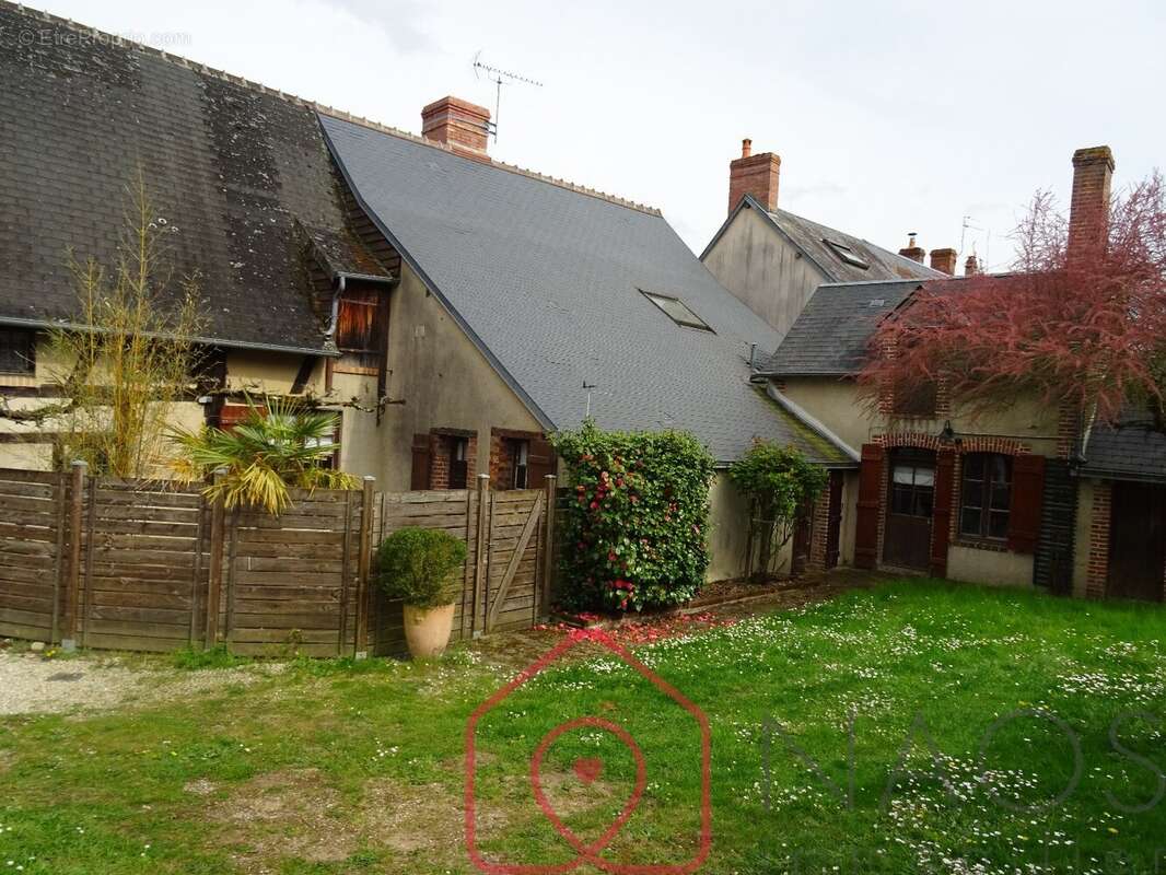 Maison à AUBIGNY-SUR-NERE