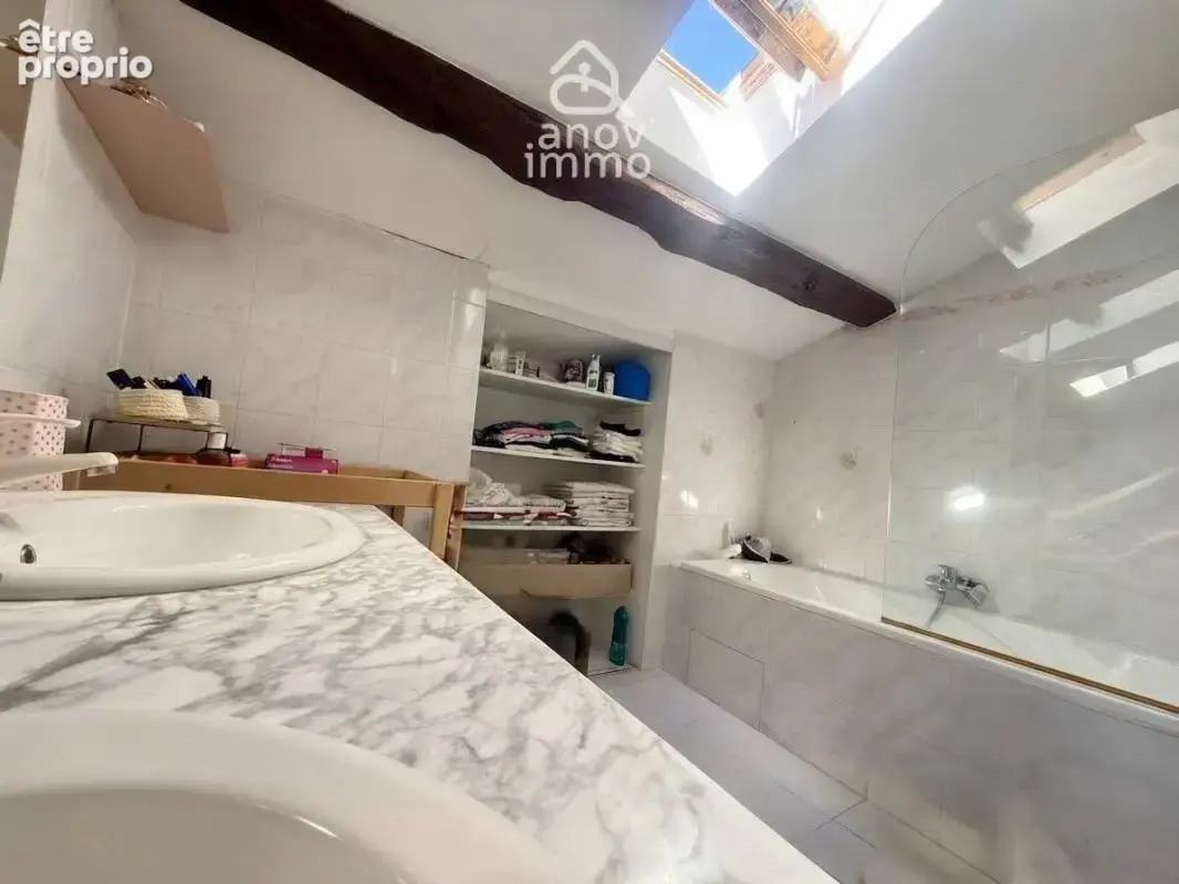 Maison en pierre 159 m2   3 chambres   Cour attenante + terr - photo 16