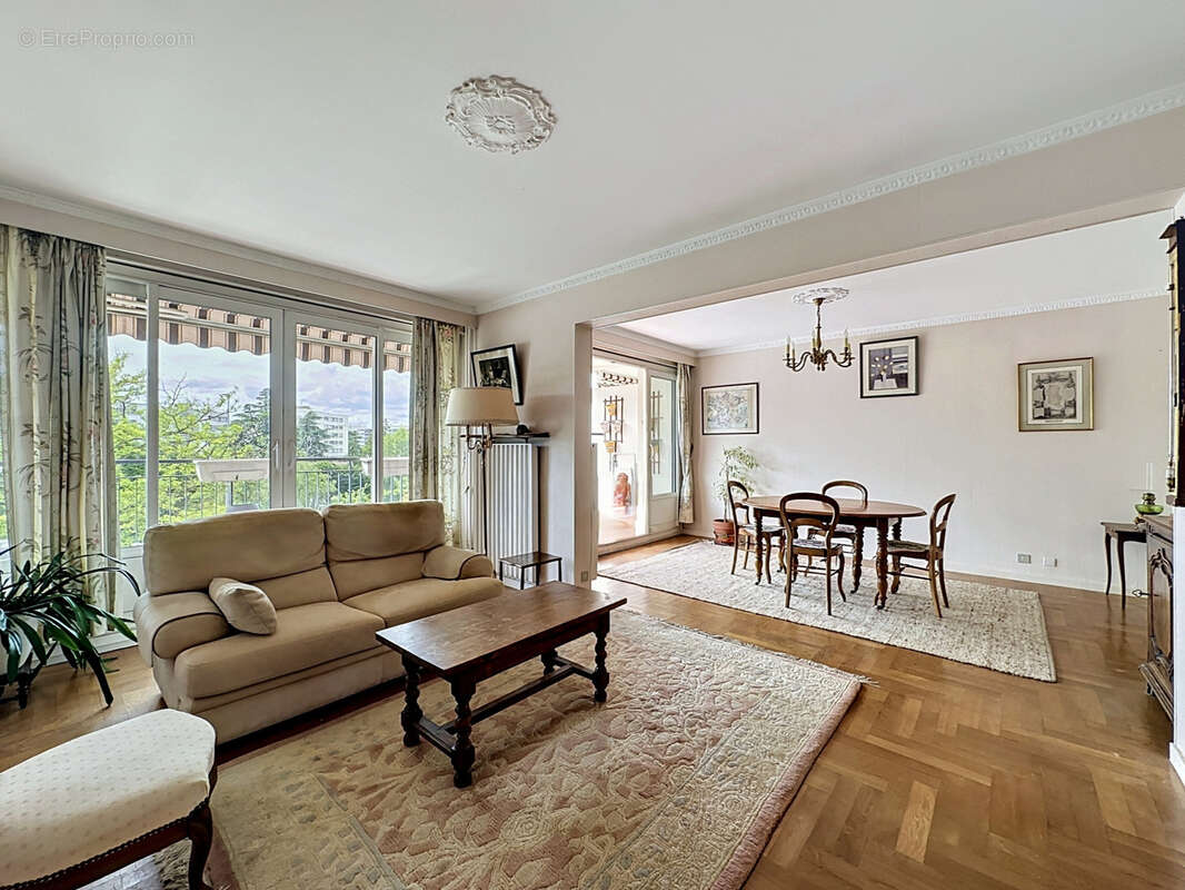 Appartement à SAINTE-FOY-LES-LYON