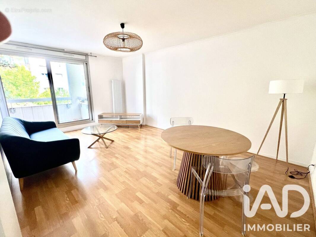 Photo 1 - Appartement à ISSY-LES-MOULINEAUX