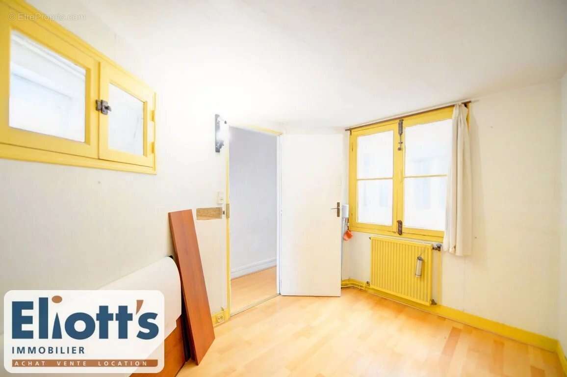 Appartement à PARIS-4E