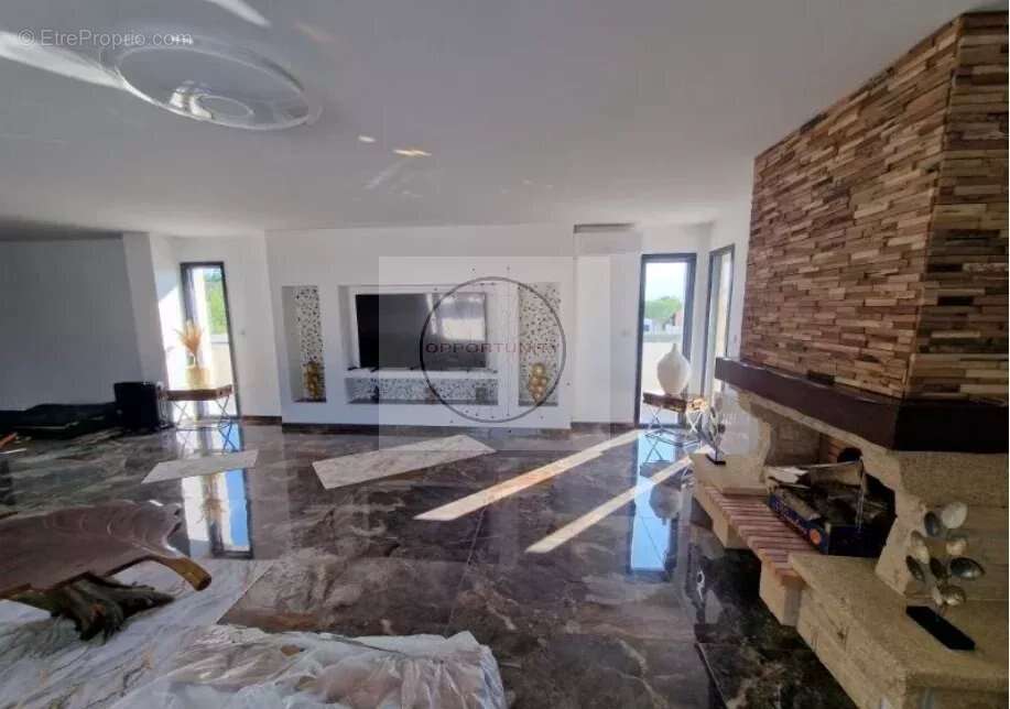 Maison 227 m² à Montauban  - photo 3