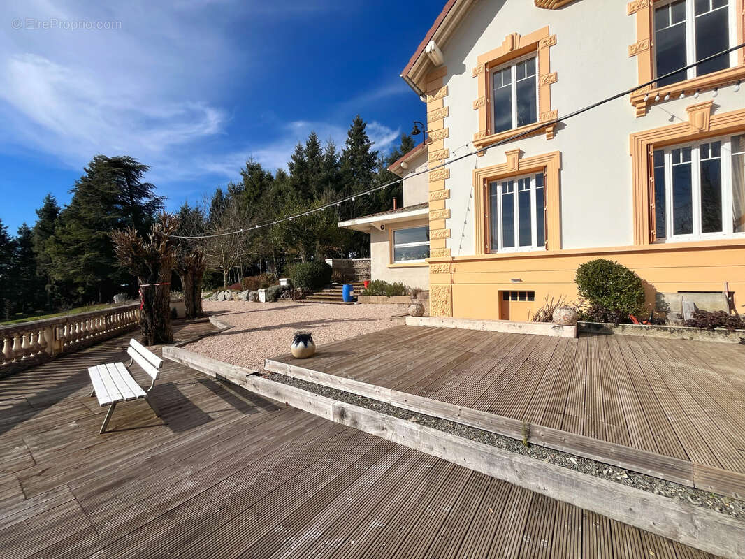 Maison à VIOLAY