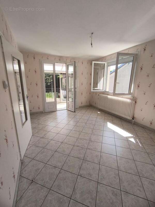 Maison 85 m² à Montigny-Sur-Aube  - photo 3