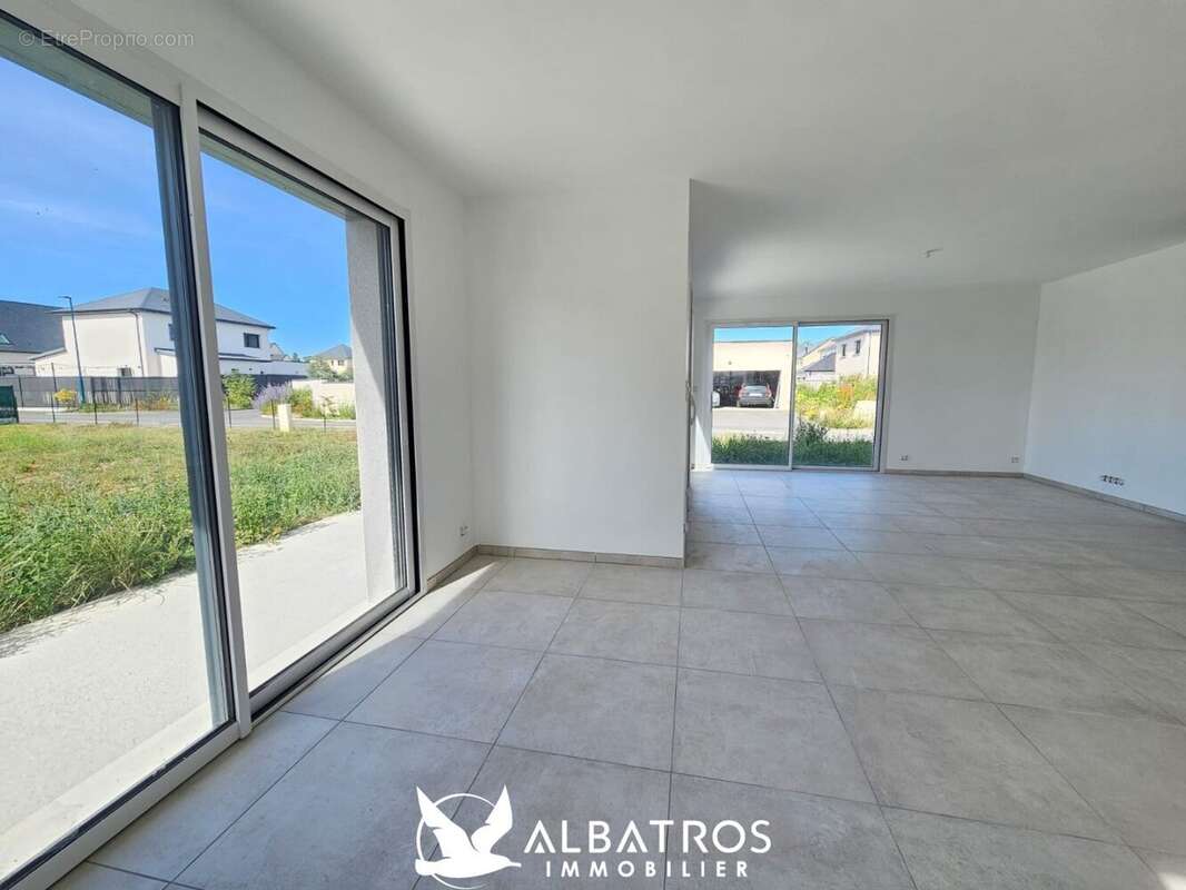 Maison neuve RE2020  4 chambres  Suite RDC  Jardin  Frais de notaire réduits - photo 4