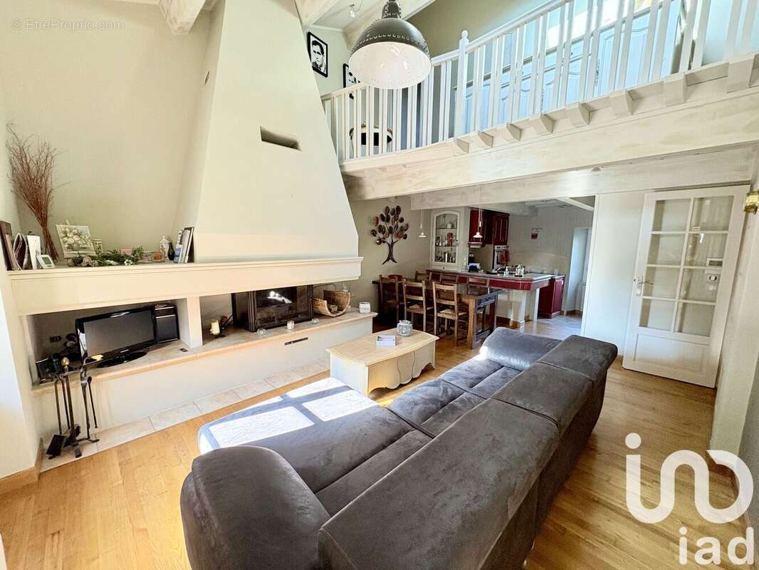 Photo 4 - Maison à COLOMBIER-LE-JEUNE