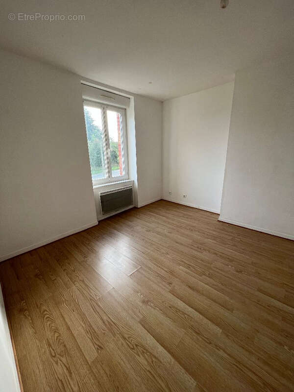 Maison à SAINT-PLANCHERS