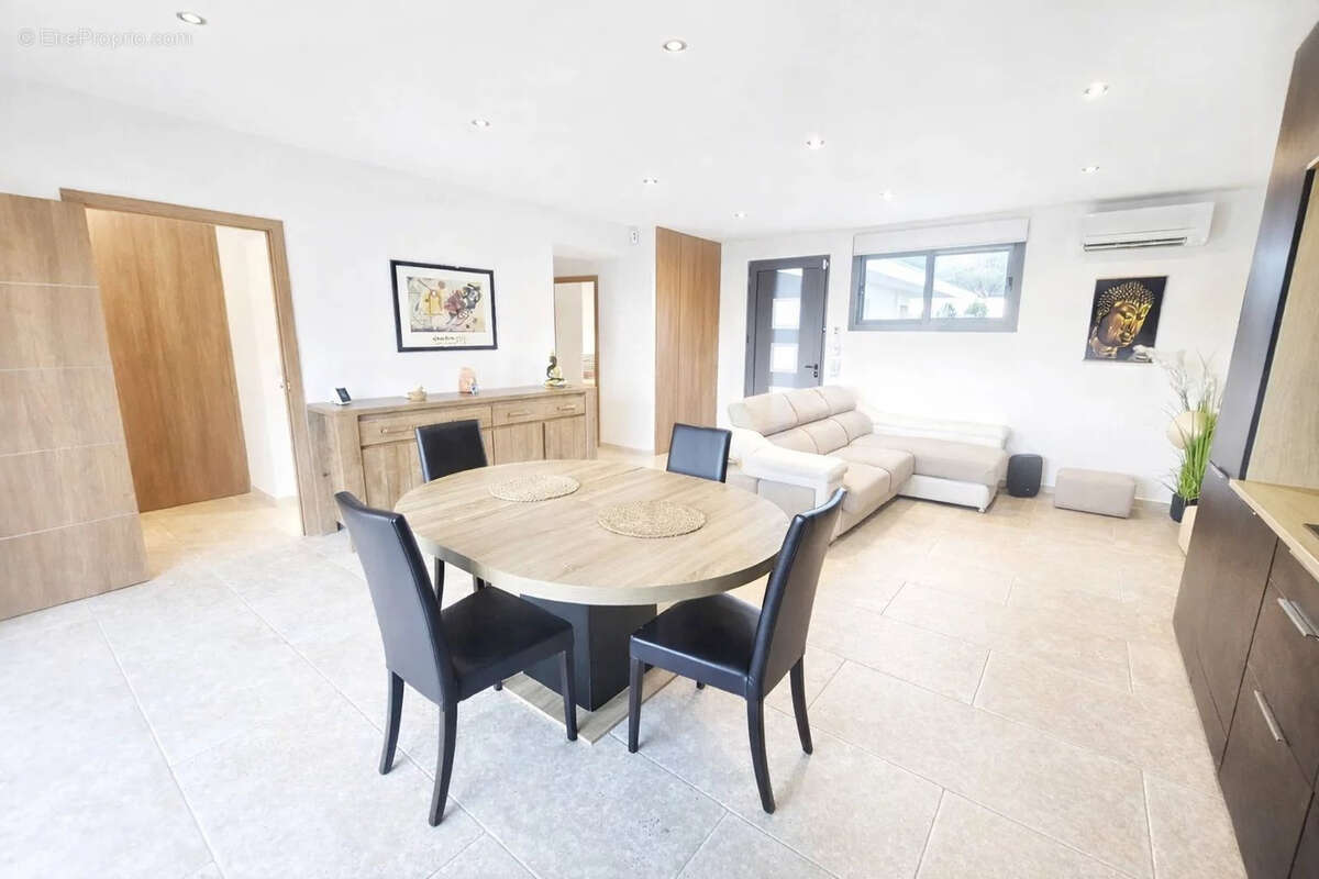 Appartement à VOLX