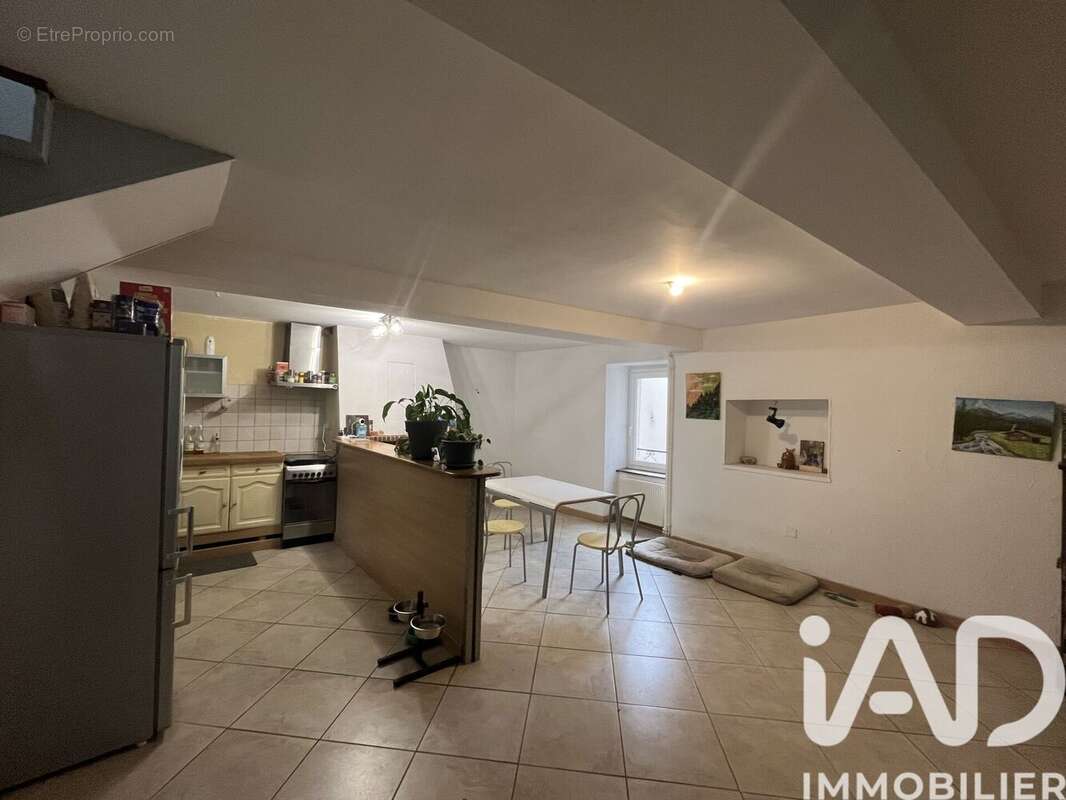 Photo 2 - Maison à VERTAIZON
