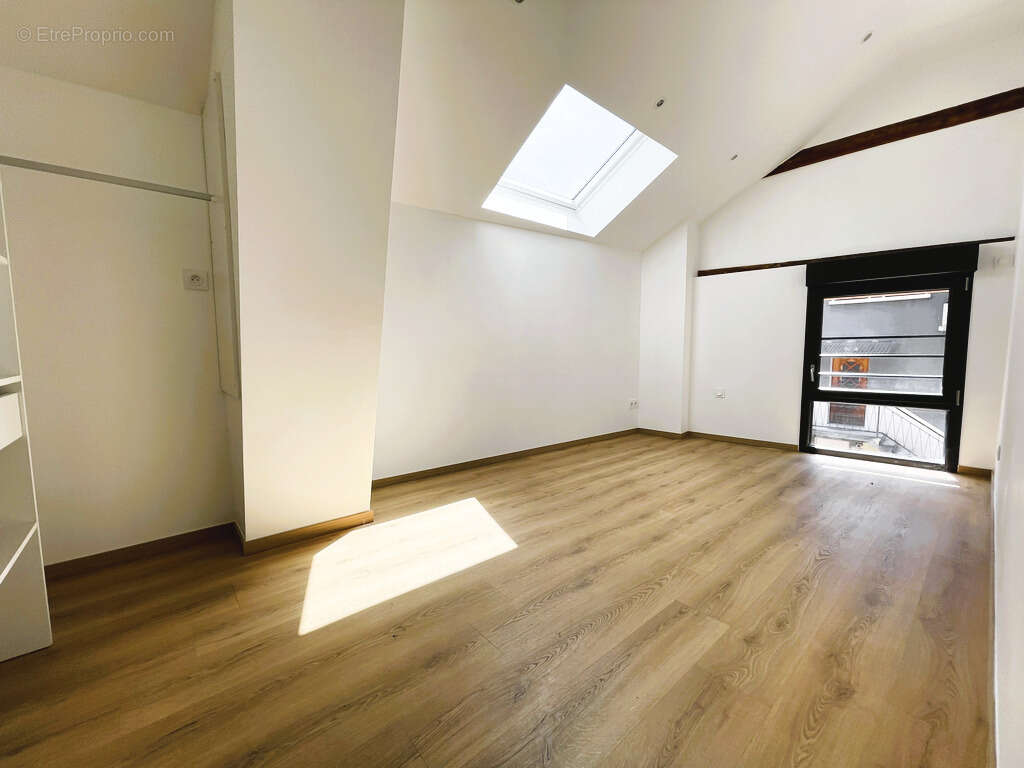 Appartement à FROGES