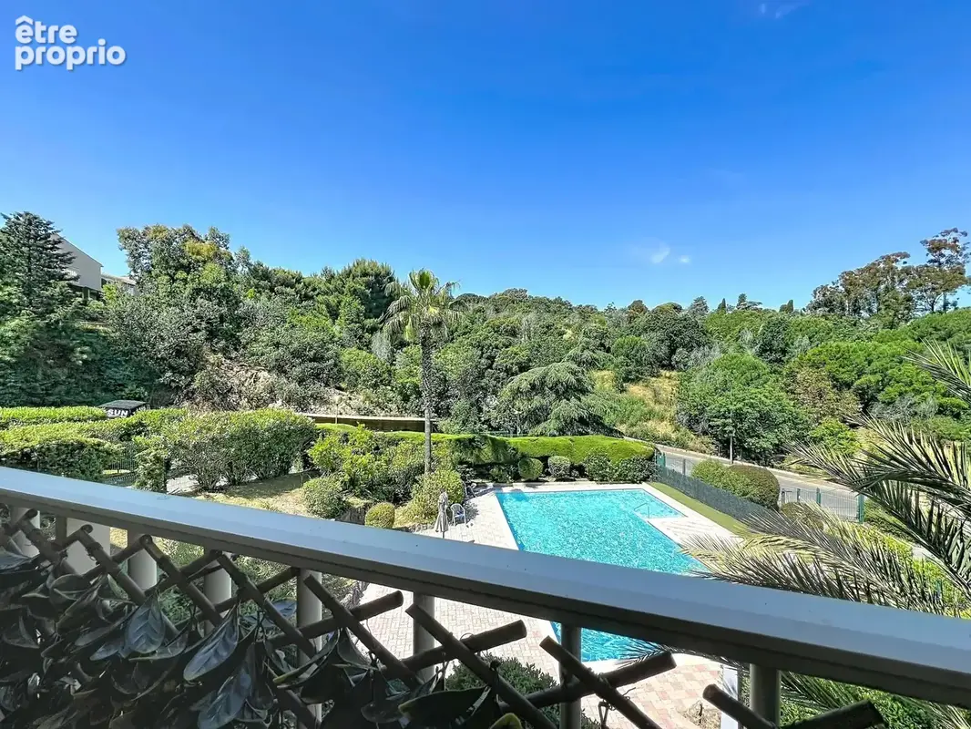 Appartement 3 pieces - piscine - parking - calme - photo 10