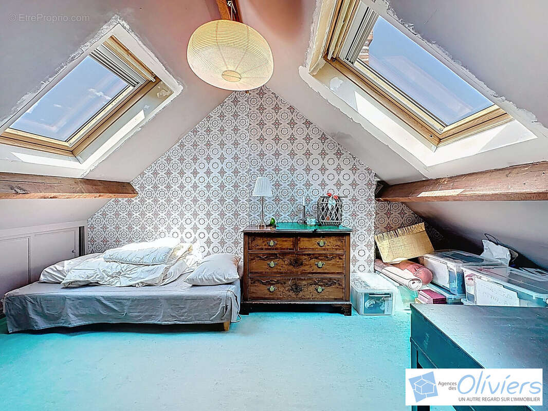 Maison à VOISINS-LE-BRETONNEUX