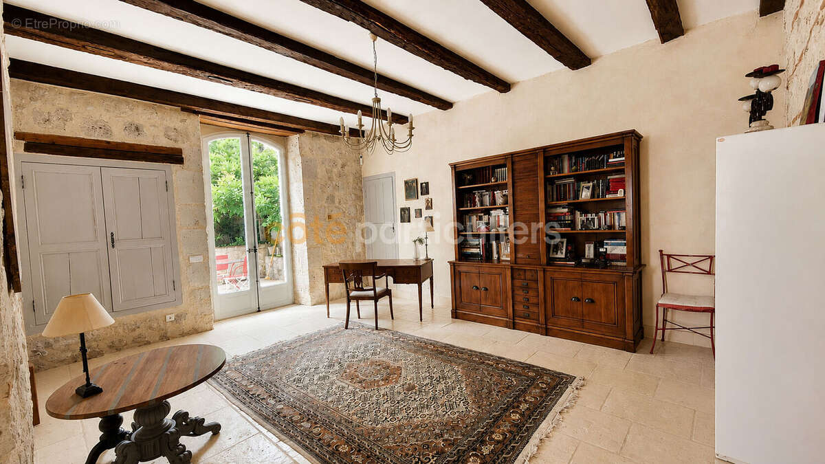 Maison de village en pierre 265 m² jardins piscinables + garage - photo 16