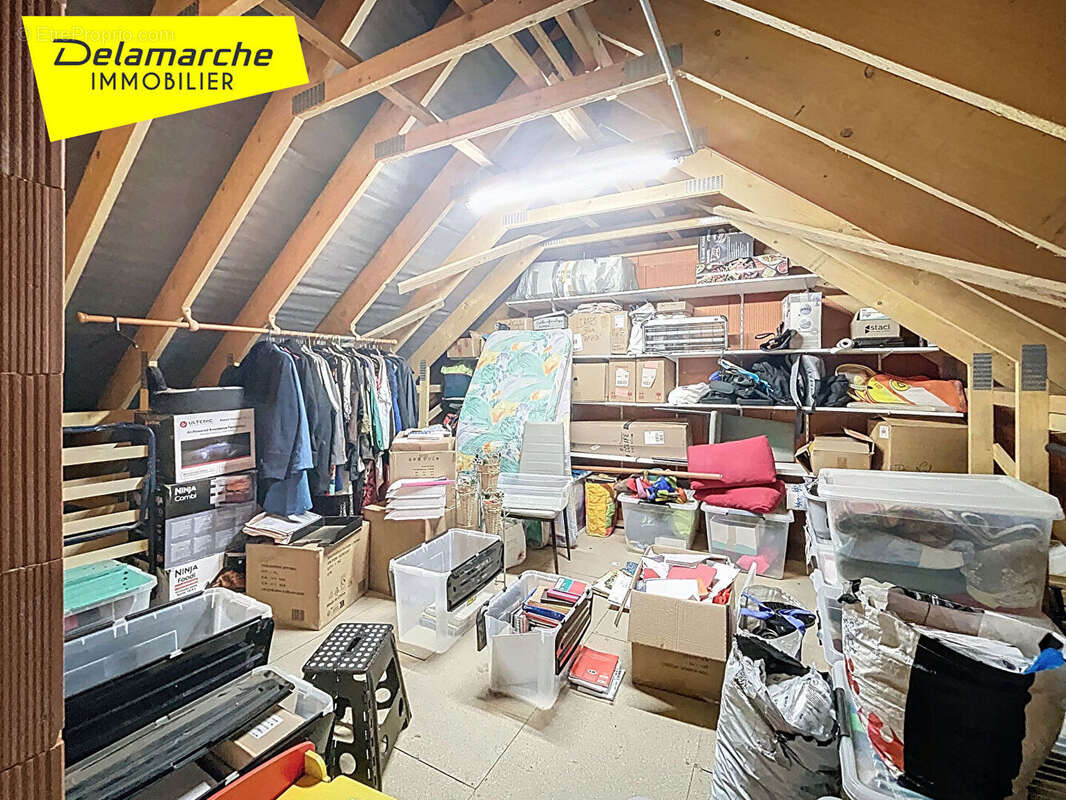 Maison à NOTRE-DAME-DE-CENILLY