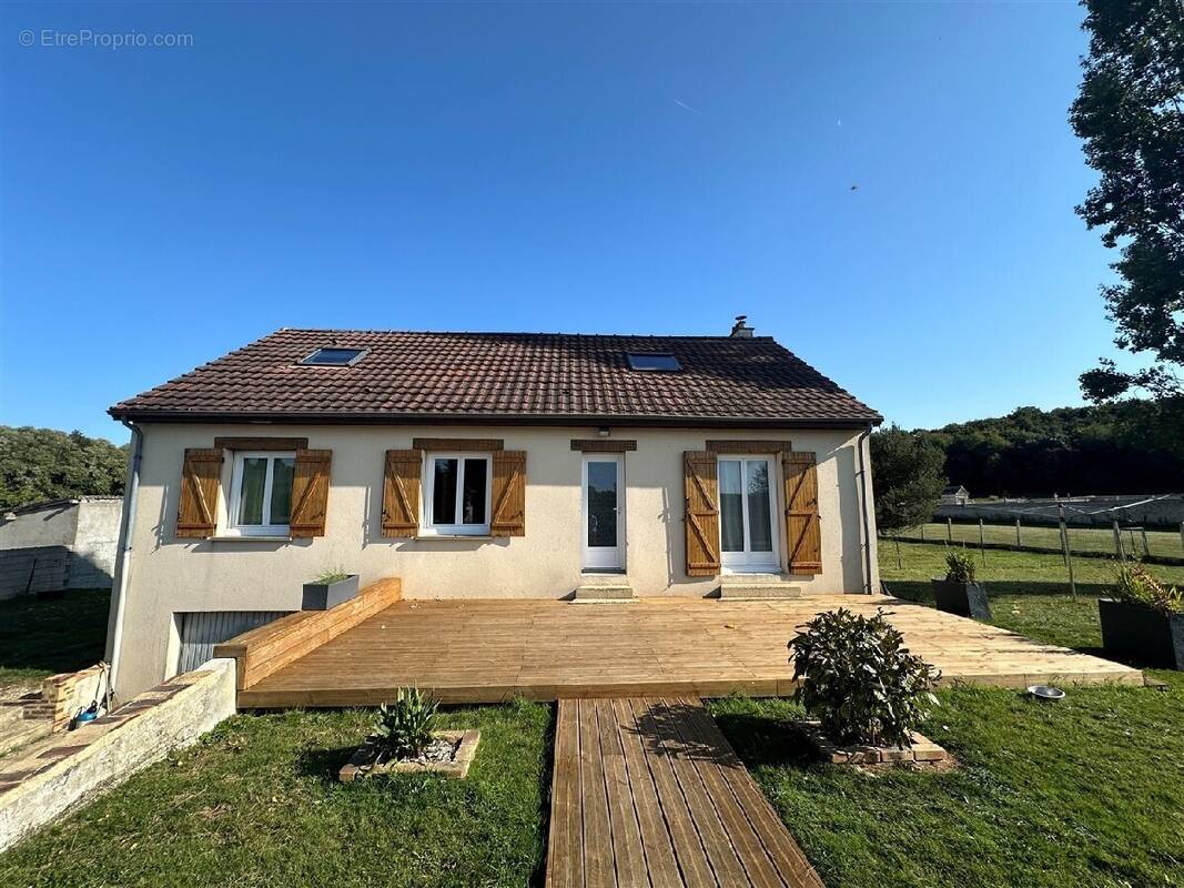 Maison à CHATEAUNEUF-EN-THYMERAIS