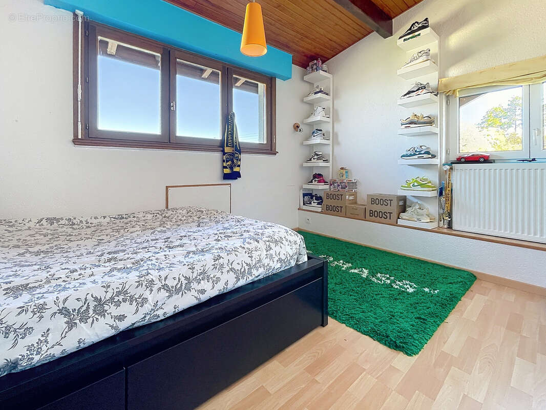 Maison à MONTBOUTON