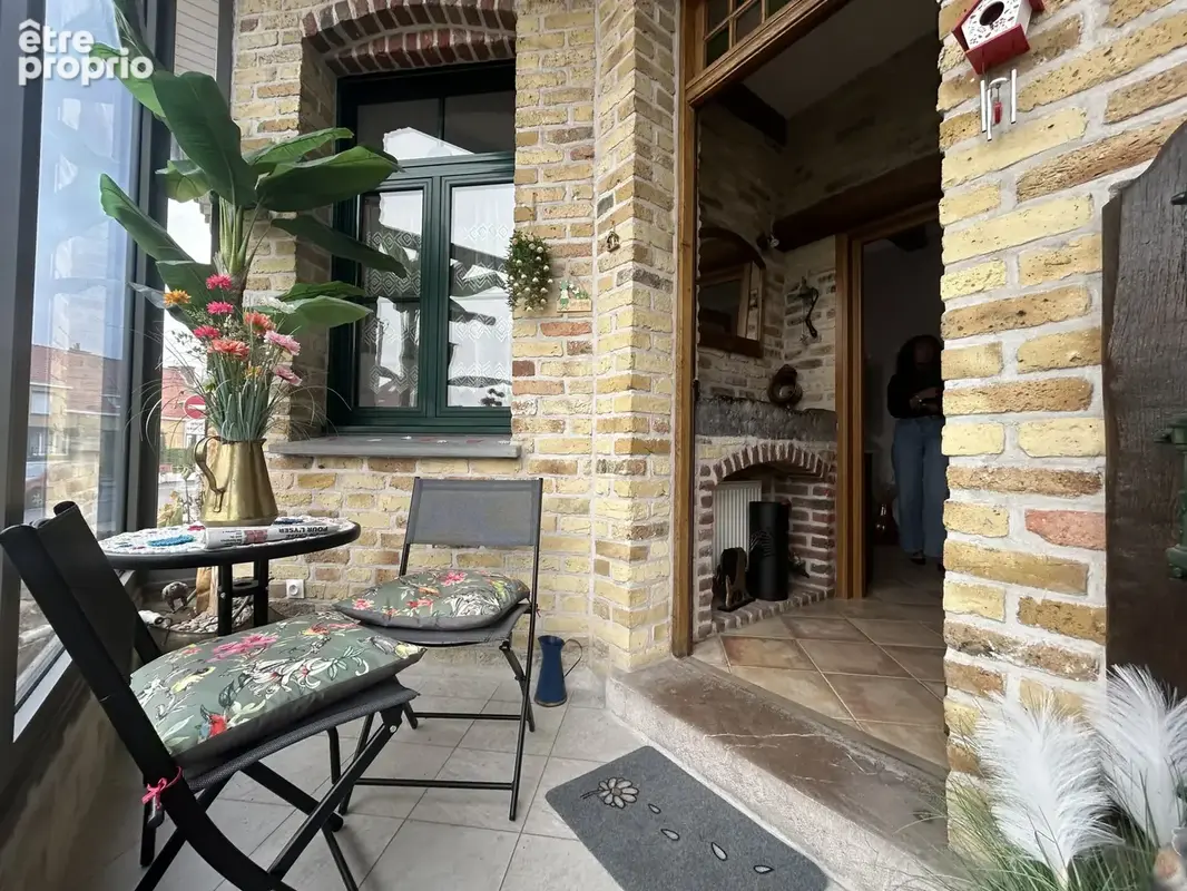 Bourbourg - maison individuelle avec grand hangar - viager occupébouquet 100 000 €-rente de 445 €/mois - photo 1