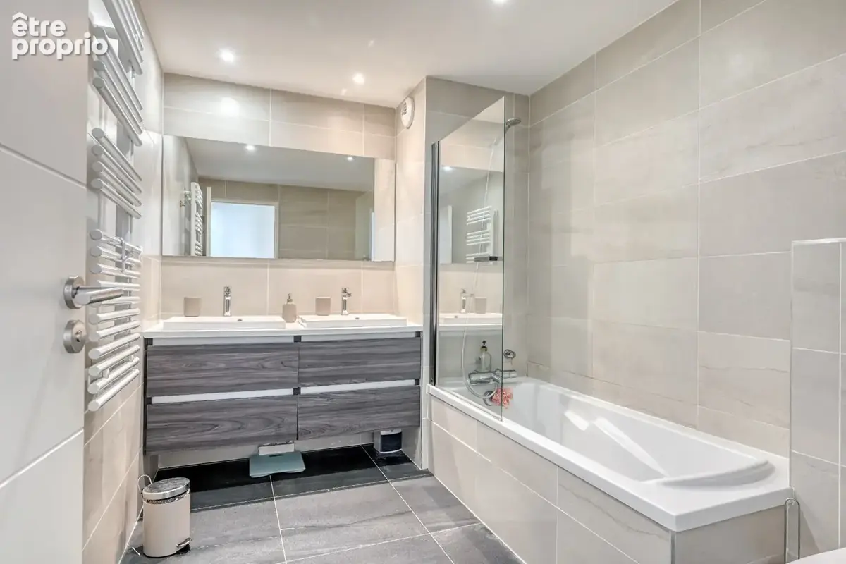Duplex de 120.29 m2 avec terrasse - Monchat - photo 18