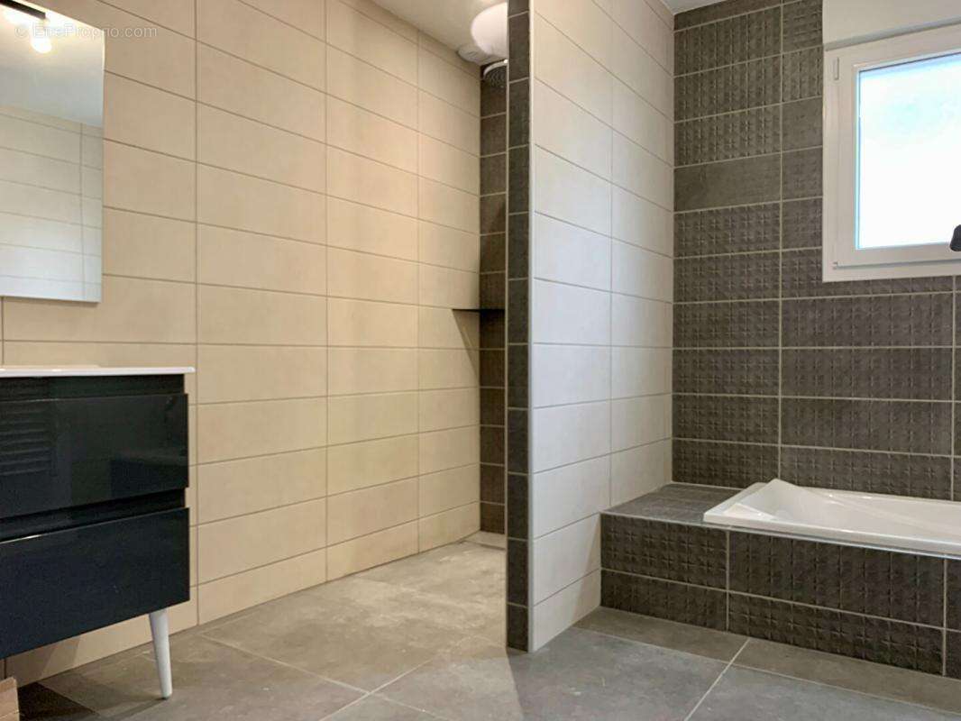 Maison à DAMPIERRE-LES-BOIS