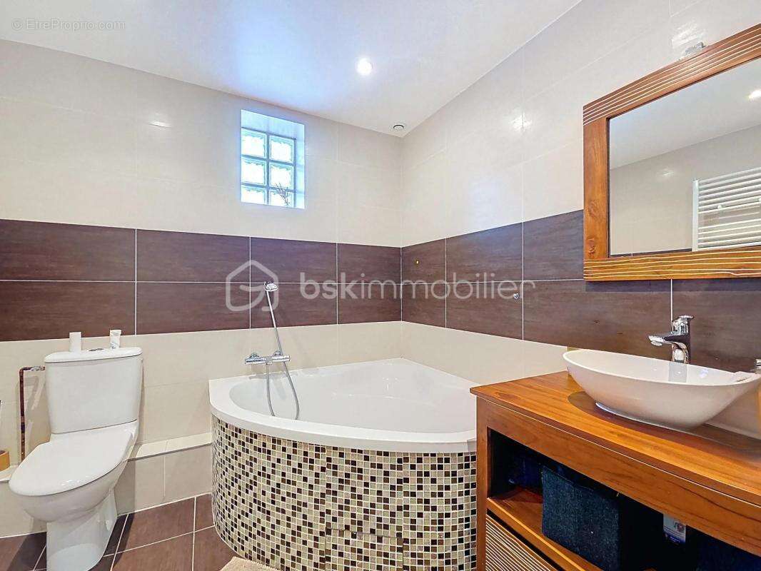 Maison à ROSNY-SOUS-BOIS