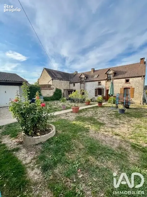Photo 1 - Maison à CHASSY