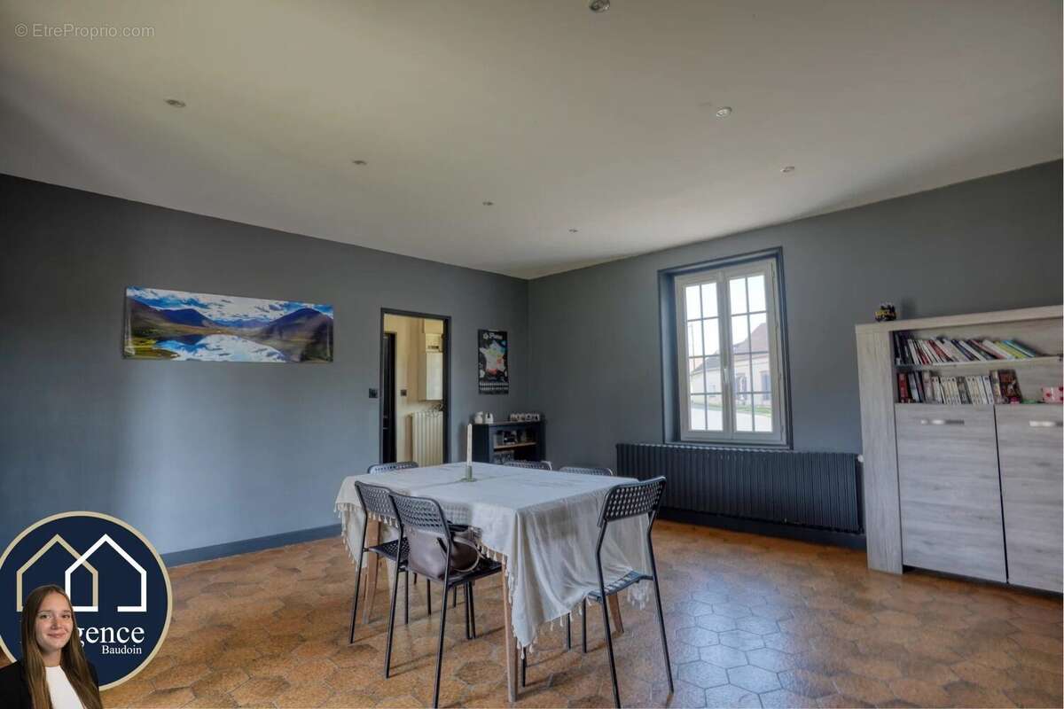 Maison 174 m² à Dreux  - photo 3
